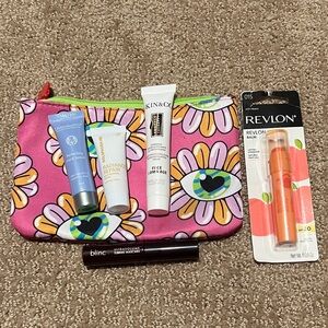 Make up samples set with new Make up bag